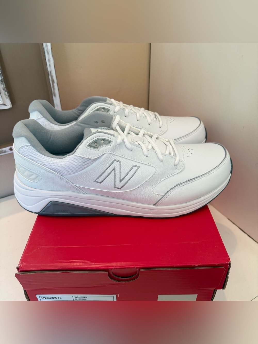 New Balance 928v3 Men’s Walking Shoes Size 12 D White MW928WT3 New w/ Box